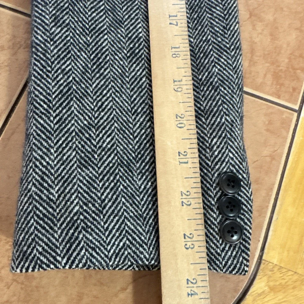 Vtg Gap Gray Herringbone Tweed Wool Blazer Jacket Sport Coat USA Made 38R Slim